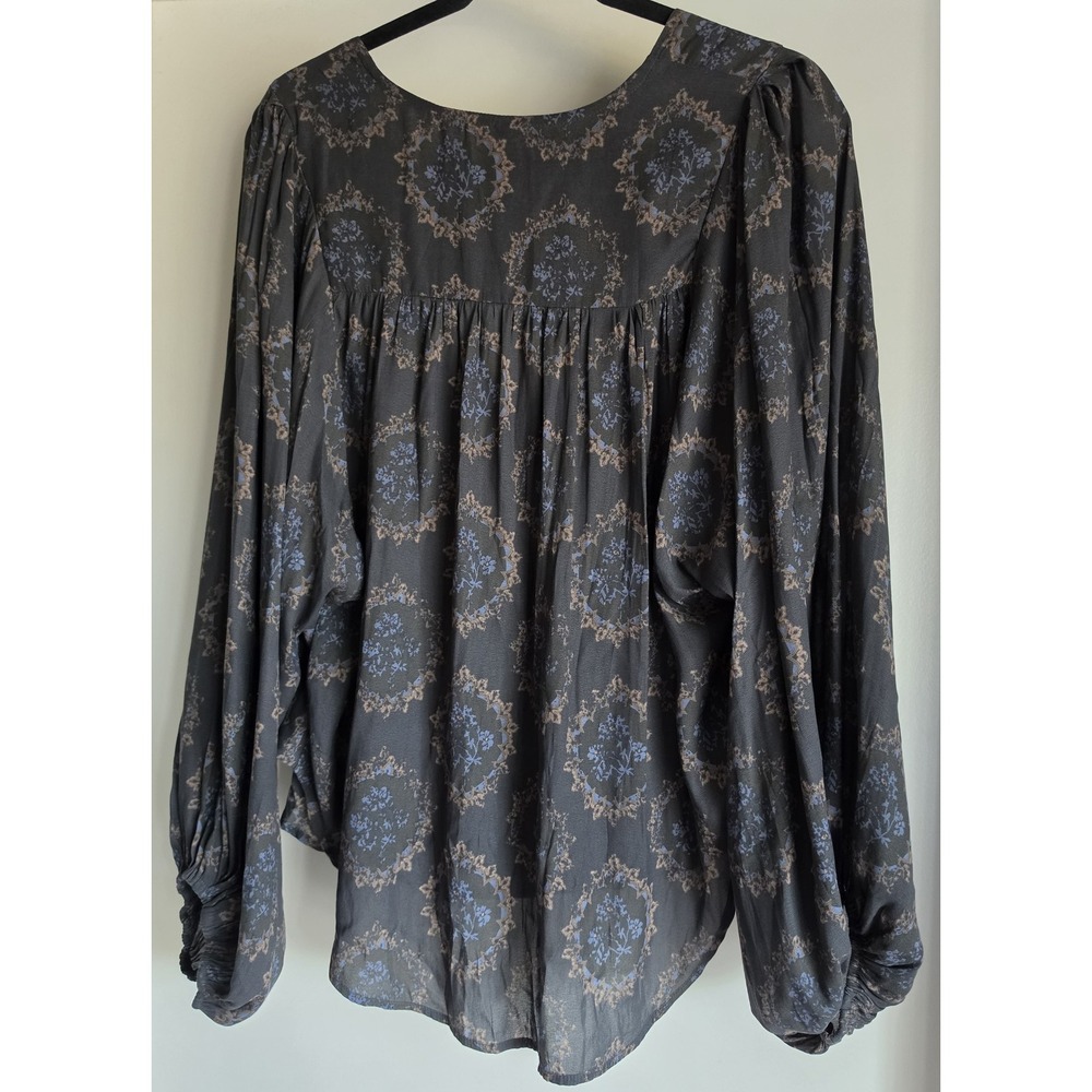 Free People Blouse M Floral Cowl Neck Long Sleeve Black Blue Boho Top Shirt - Picture 2 of 5